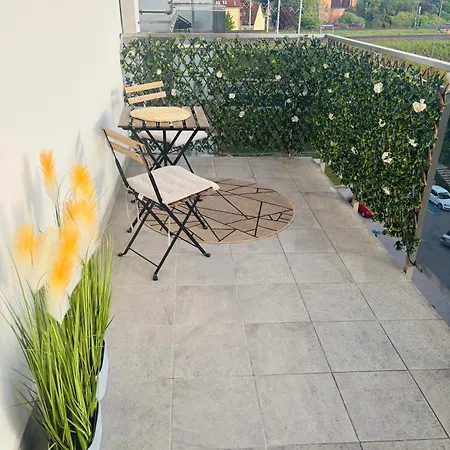 Na Skarpie Apartment